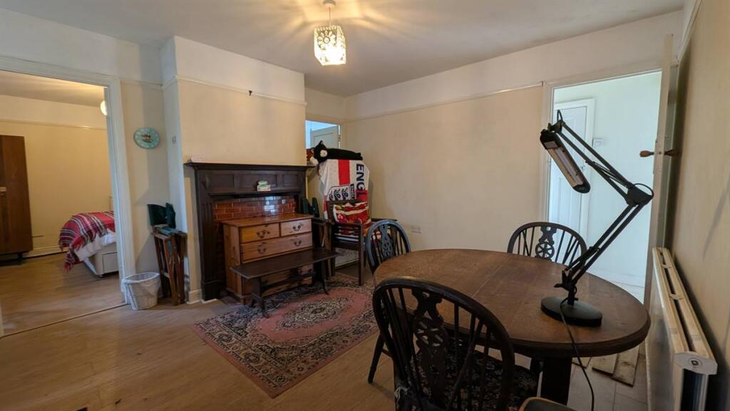 14, Ridgeway Cliff, Herne Bay photo 4