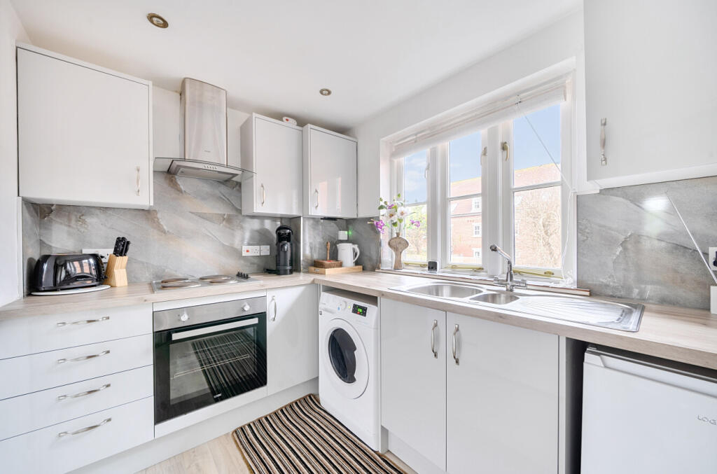 Additional image 4 of Northload Street, Glastonbury, BA6