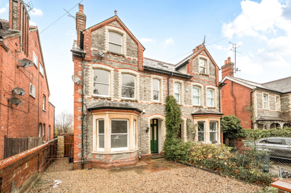 Main image of property: Tilehurst Road, Reading, Berkshire