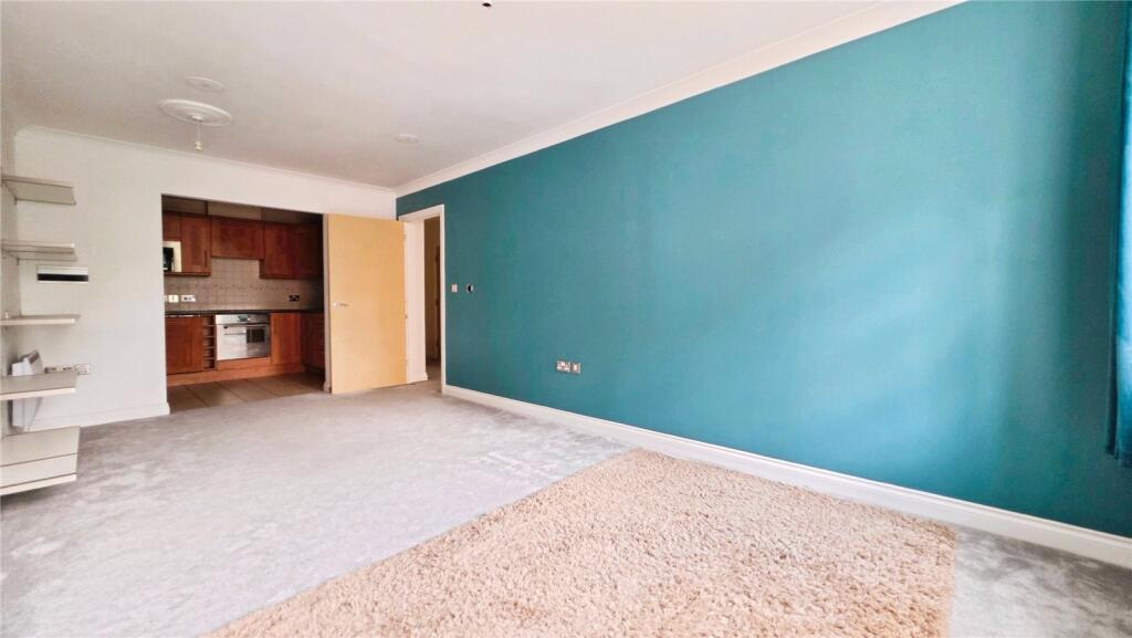 Apartment in Colchester, Old Heath - View 5