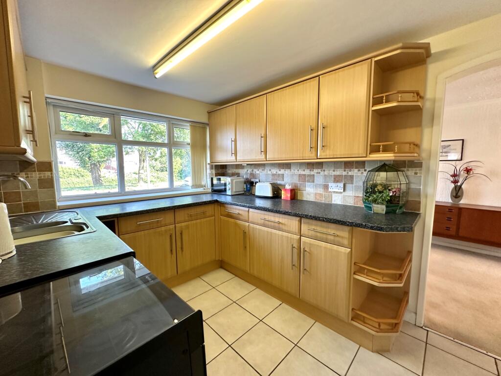 Tame Avenue, Wednesbury, WS10 - View 3