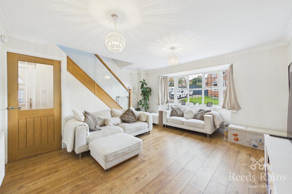 Hollin Drive, Durkar, Wakefield, WF4 photo 2