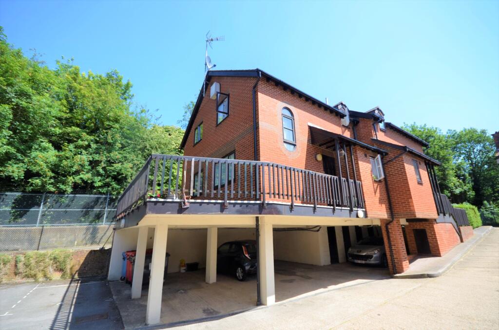 Main image of property: Franklin Court, Franklin Court, Amersham, HP7