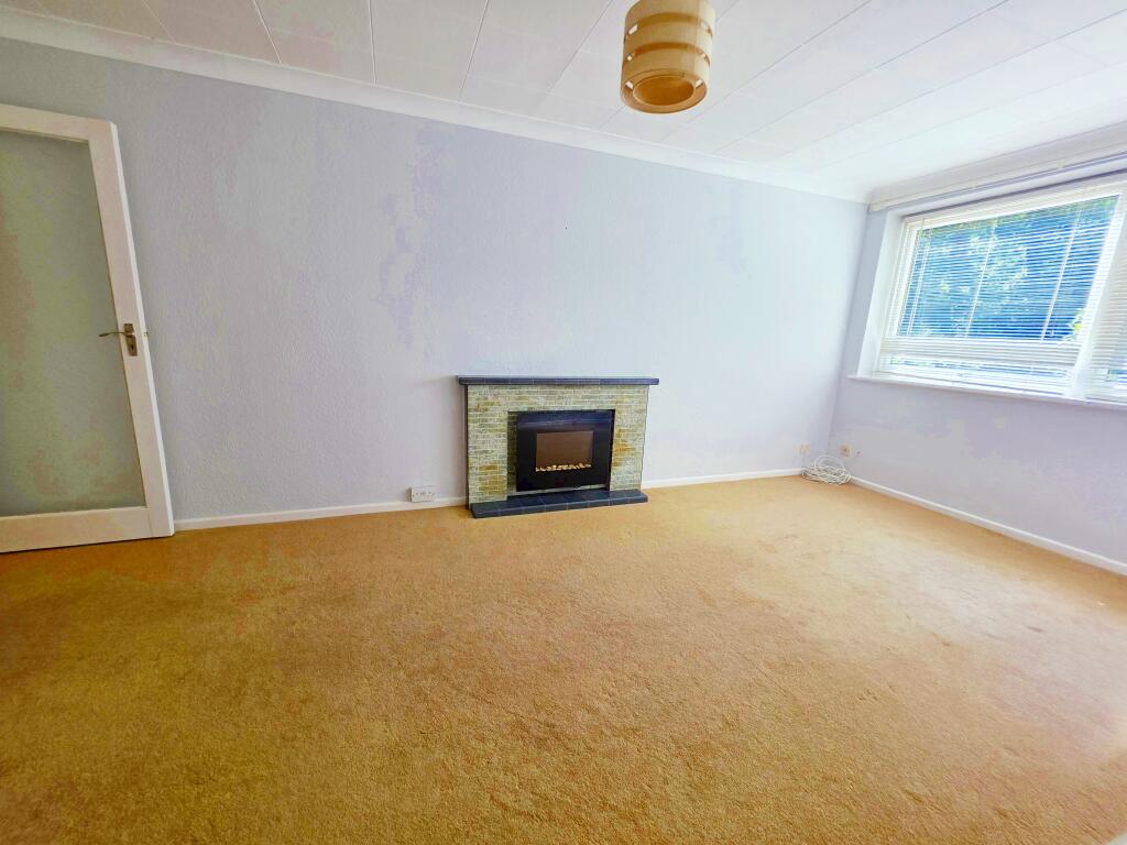 Queens Court, Richmond Park Road, Bournemouth, Dorset, BH8 - More