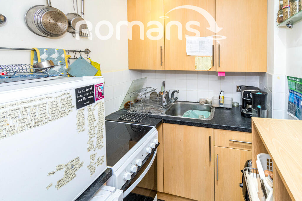 Apartment in Winchester, Hampshire - View 4