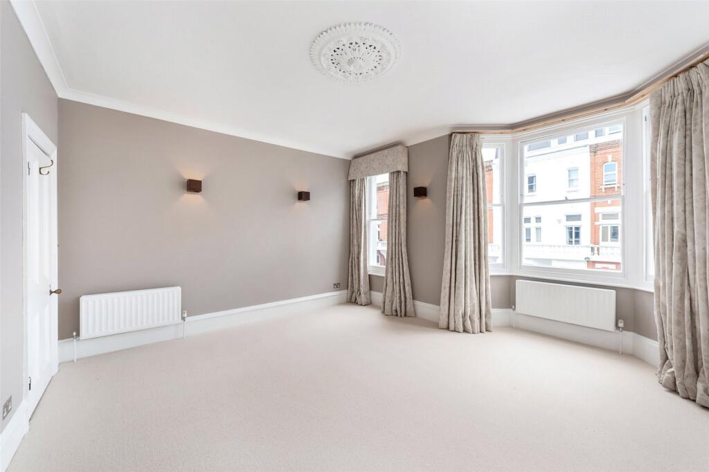 House in London - View 3