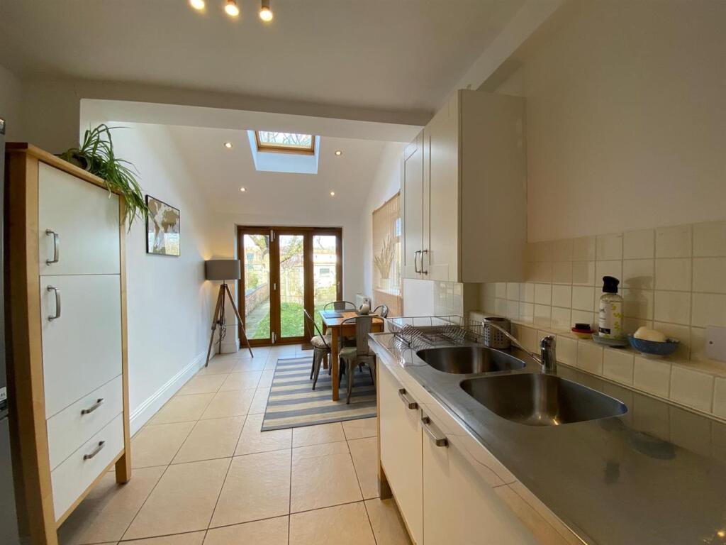 House in Manchester, Greater Manchester - More