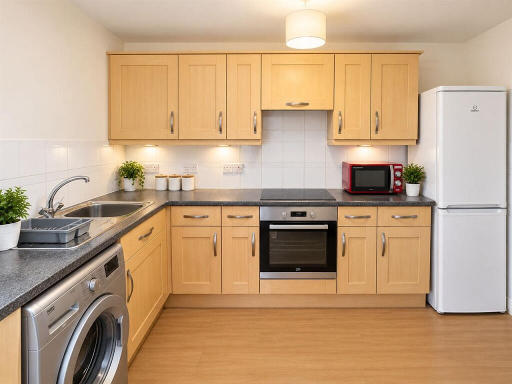Apartment in Canterbury - View 4