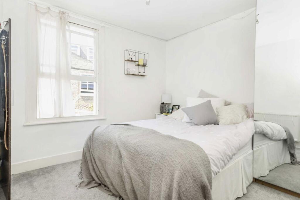 Apartment in London - View 4