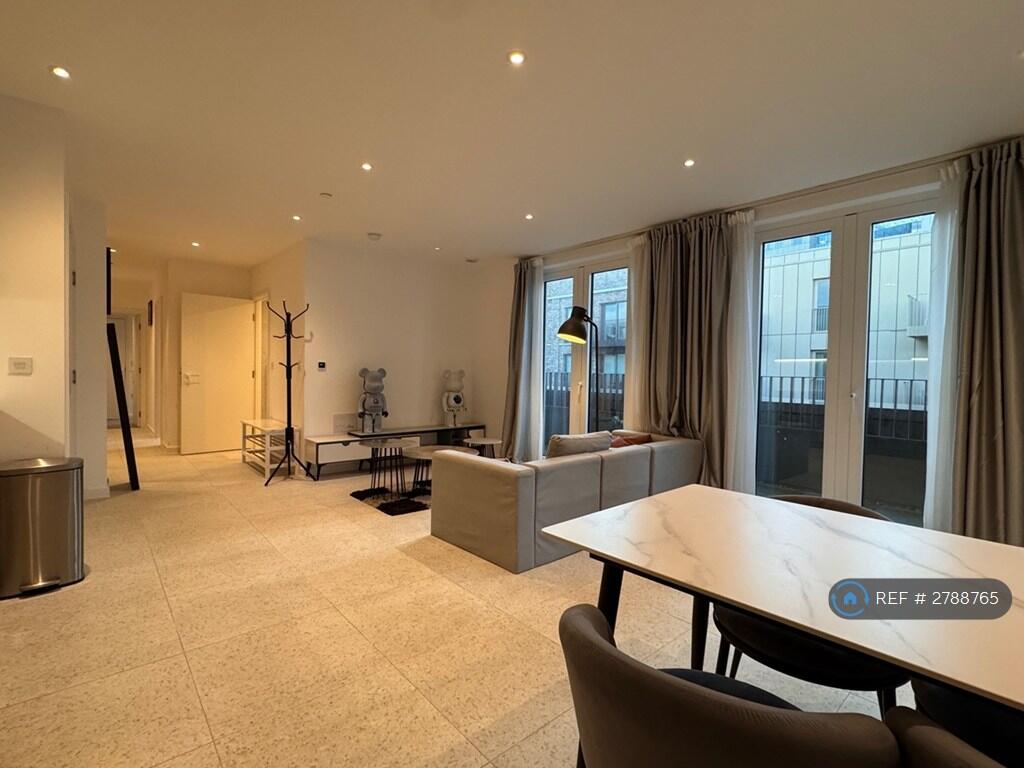 Main image of property: Sidney St, London, E1