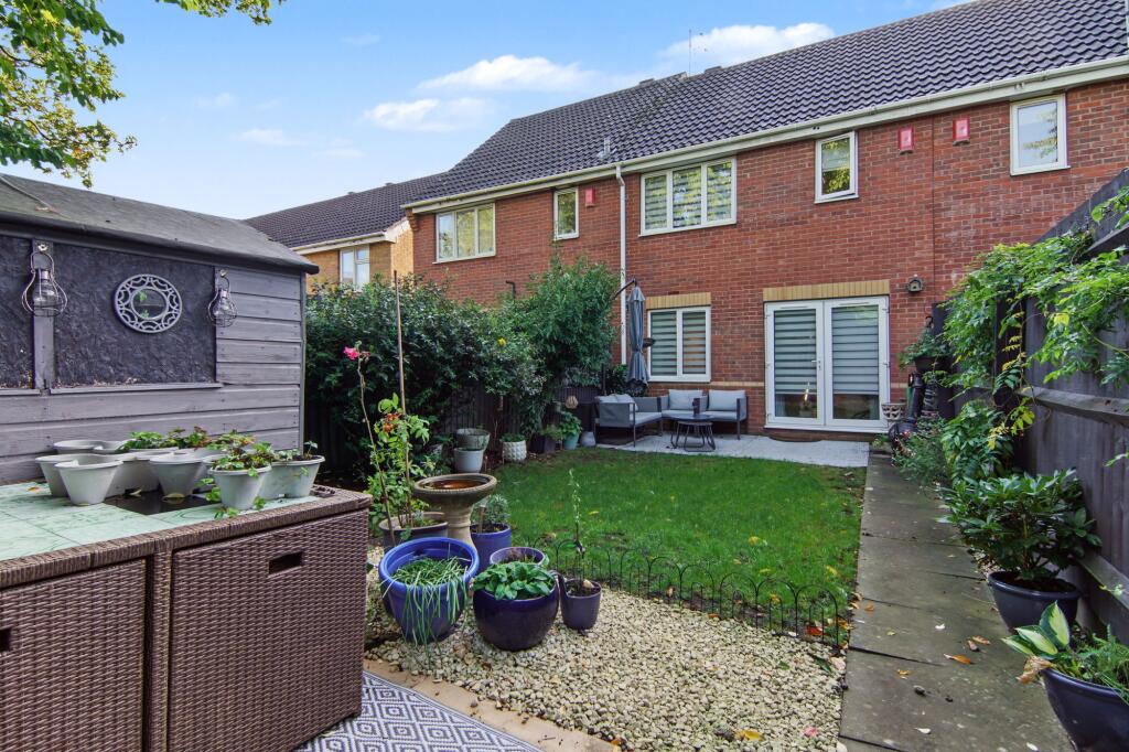 Walkers Way, Kenilworth, CV8 photo 4