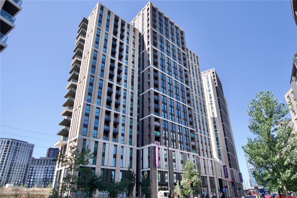 Main image of property: Silvertown Way, London, E16