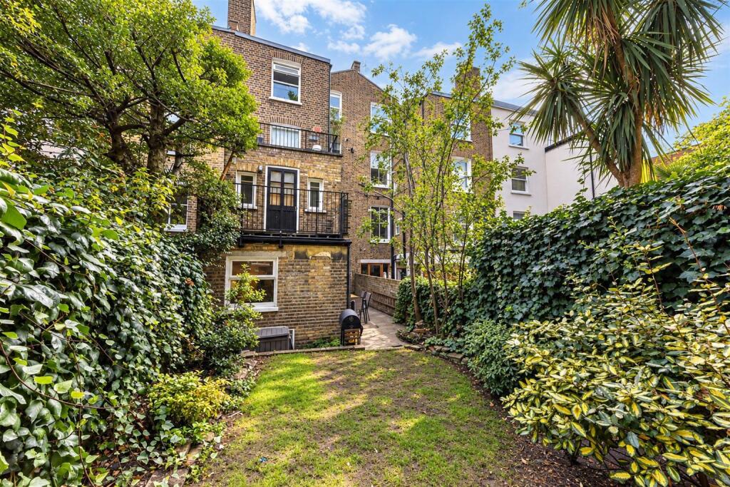 Apartment in London - View 3