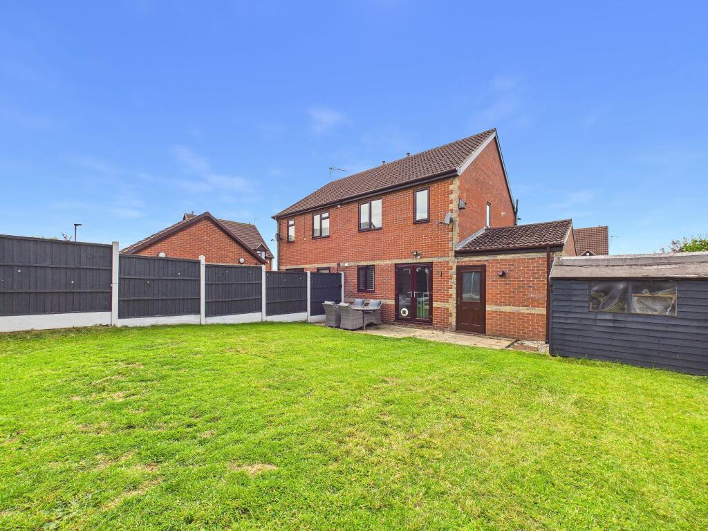 House in Rotherham, Throapham, Dinnington St. John's - View 3