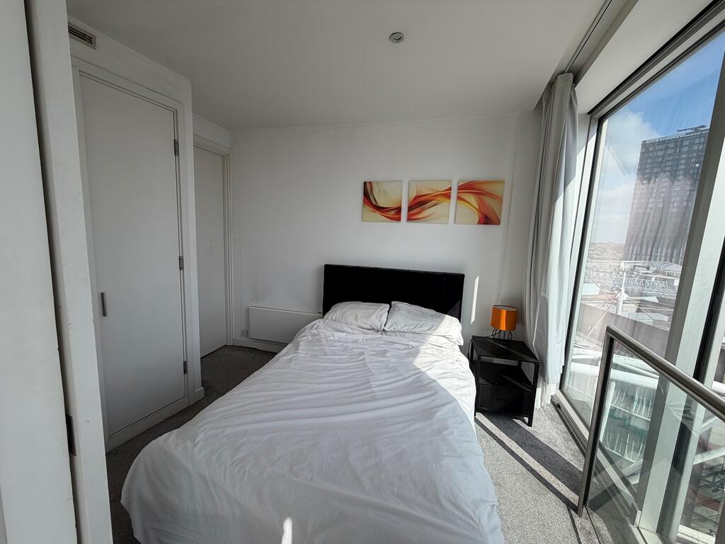 Additional image 3 of Rotunda Furnished 1 Bed