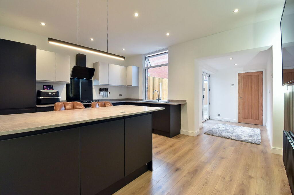Aireworth Street, Westhoughton, Greater Manchester, BL5 photo 5