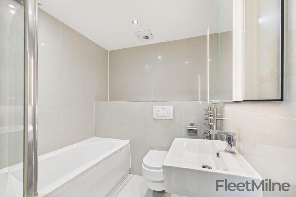 Apartment in Birmingham, Jewellery Quarter - View 4
