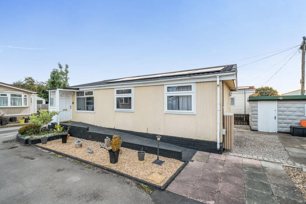 House in Chorley, Clayton-le-Woods - View 5