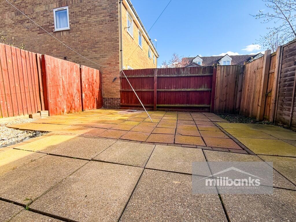 Yew Tree Road, Attleborough, Norfolk, NR17 photo 4