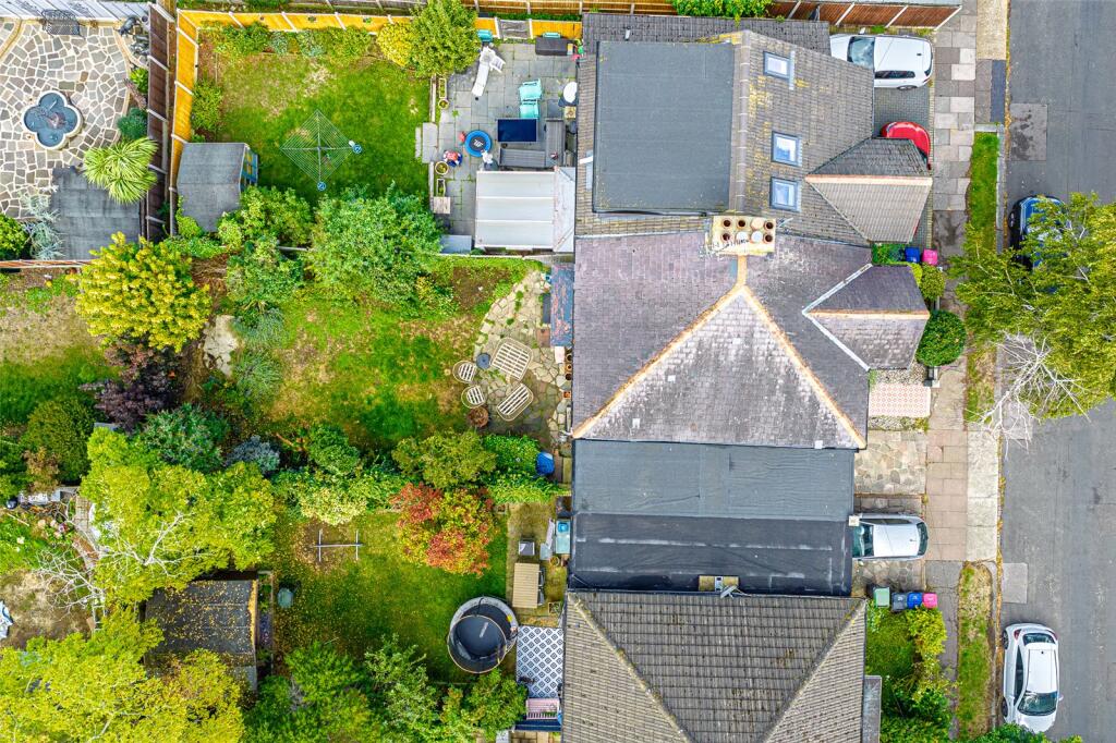 House in Southend-on-Sea, Essex - View 4