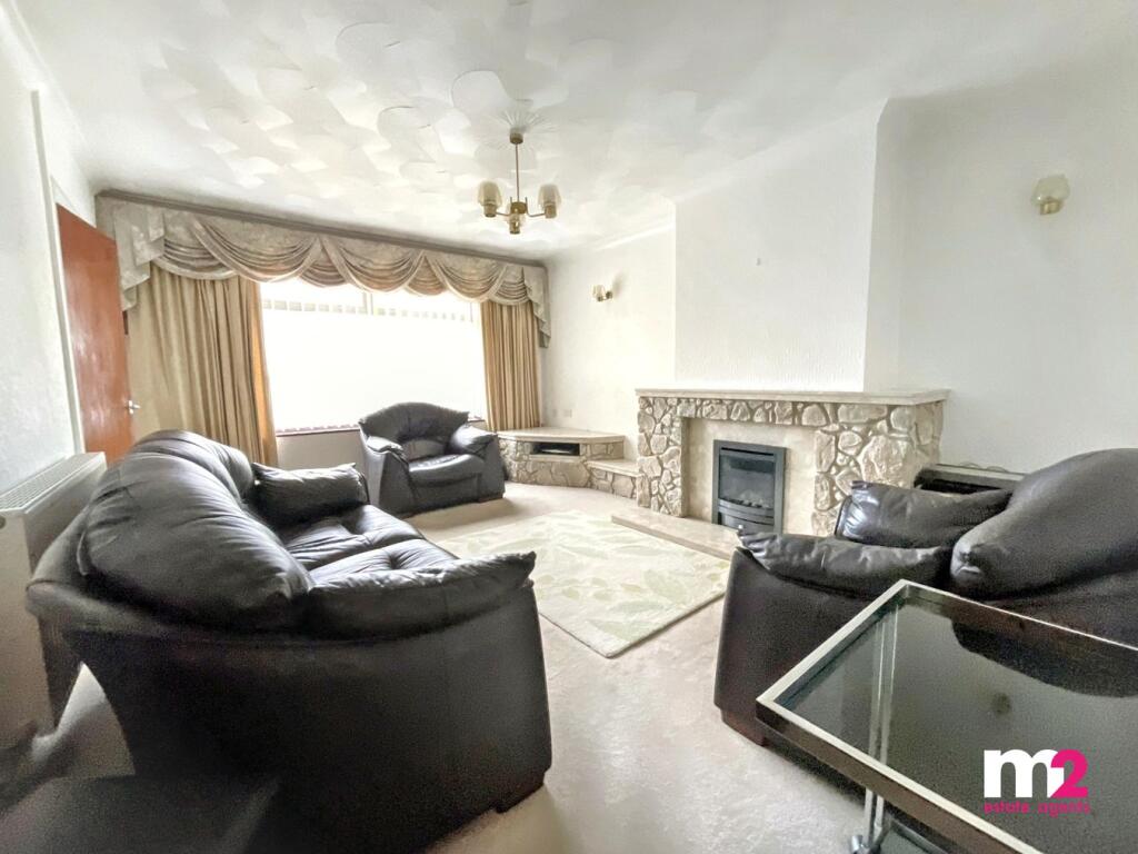 House in Newport - View 5
