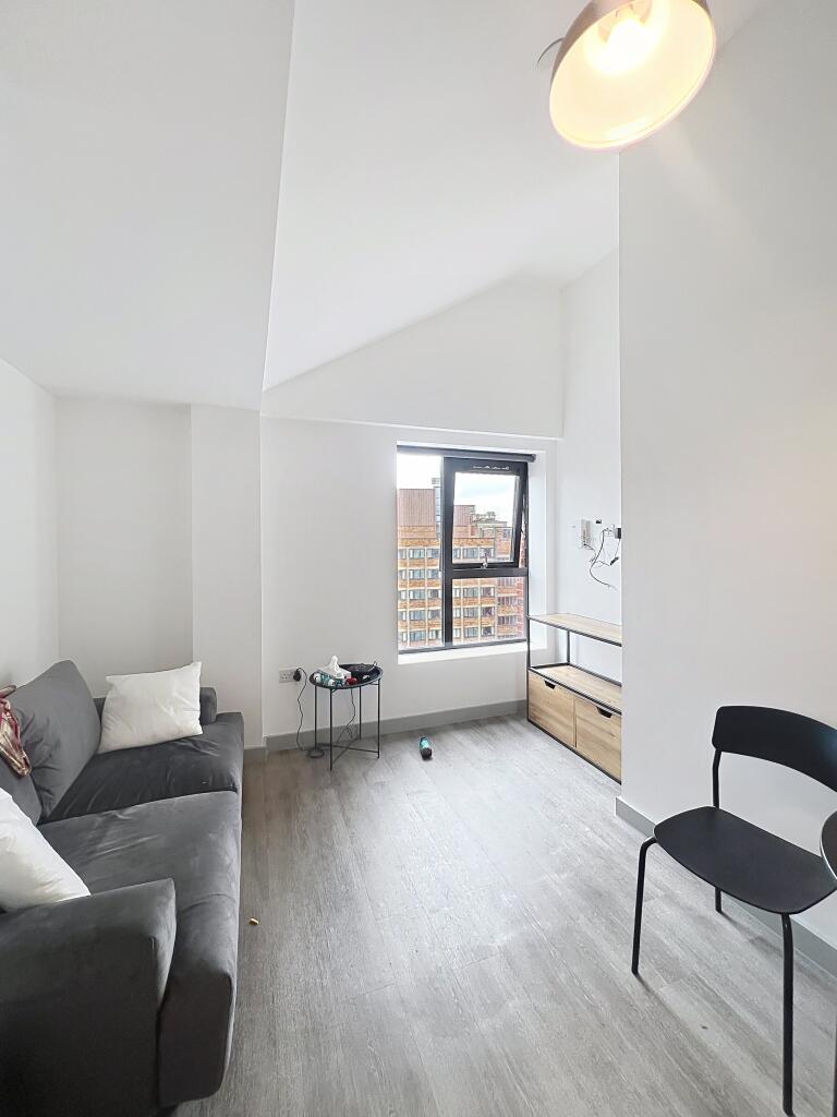 Apartment in Liverpool - View 4