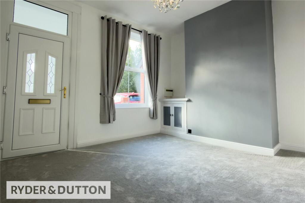 House in Oldham, Greater Manchester - View 3