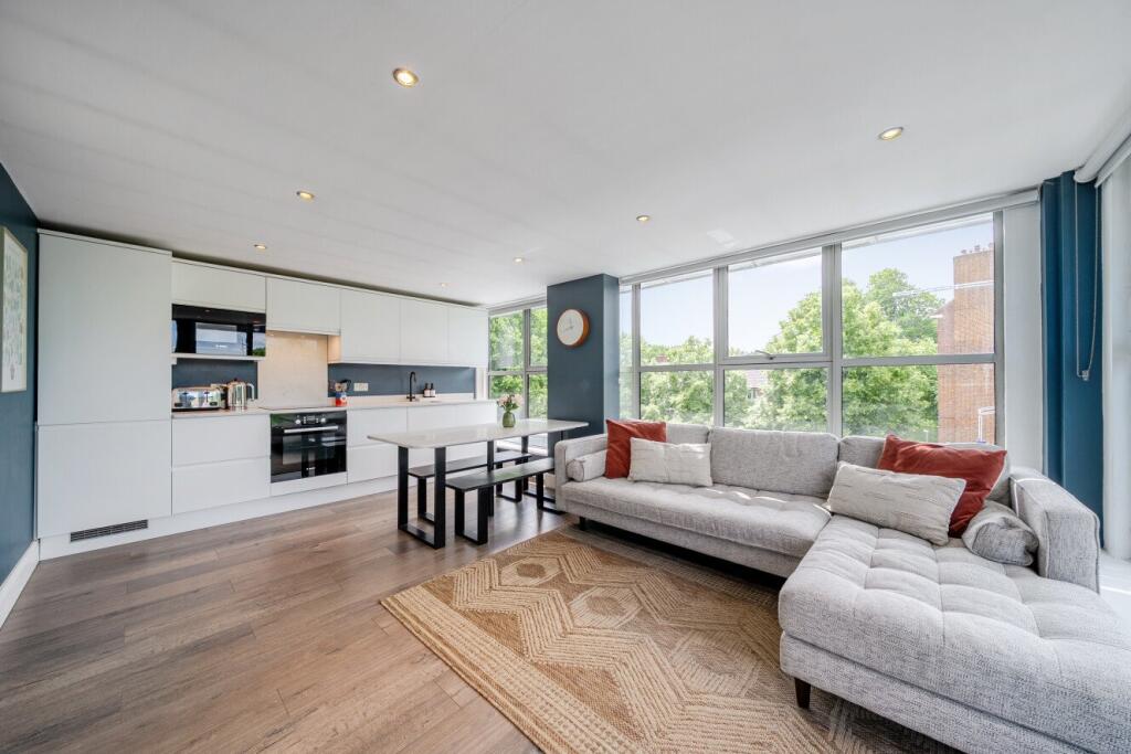 Main image of property: Cherrywood Drive, Putney, London, SW15