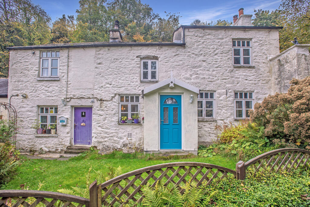 Main image of property: 34 Leighton Beck Road, Slack Head, LA7