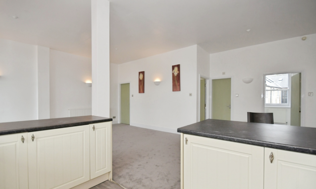 Apartment in Stockport - View 5