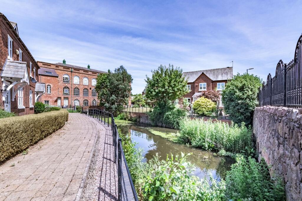 Main image of property: Weavers Close, Quorn, LE12
