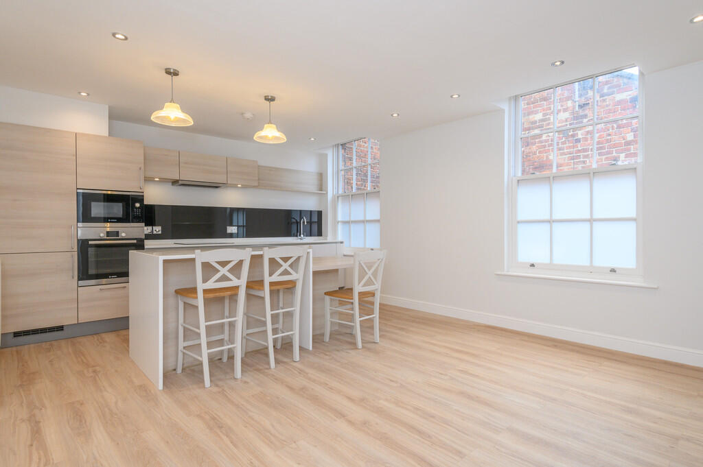 2-bed flat on The Chambers, Great George Street, LS1, £249,950