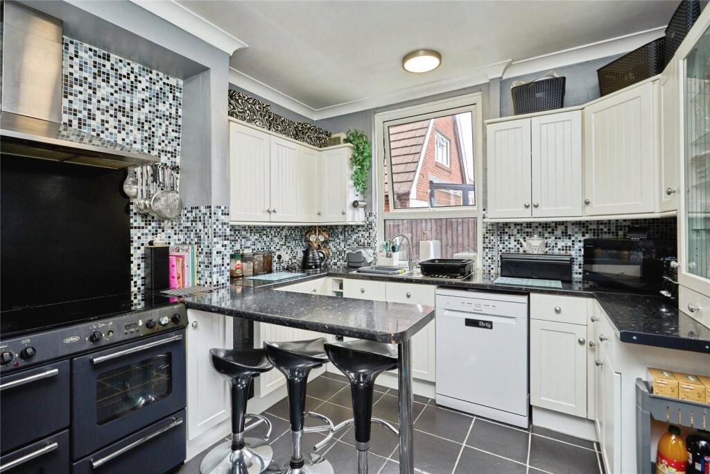 House in Ryde, Oakfield - View 5