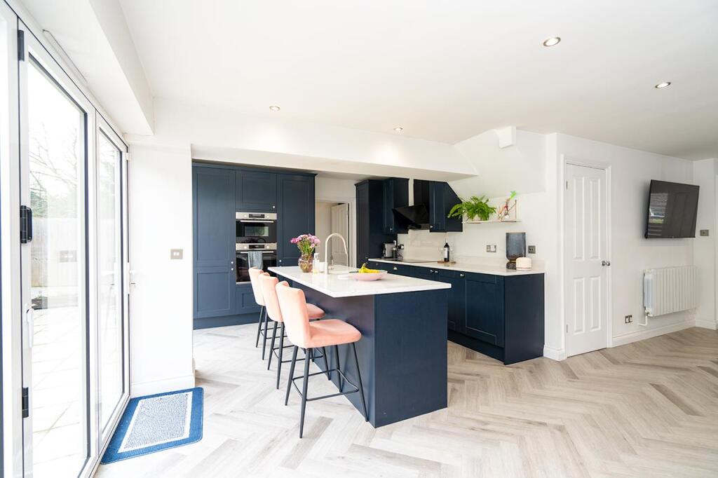 19, Whinhams Way, Billericay, Essex, CM12 0HD photo 4