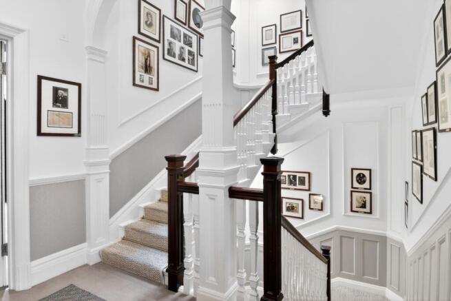 30 Queen Anne Street, London W1G 8HX