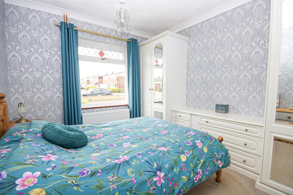 House in Norwich, Sprowston - More