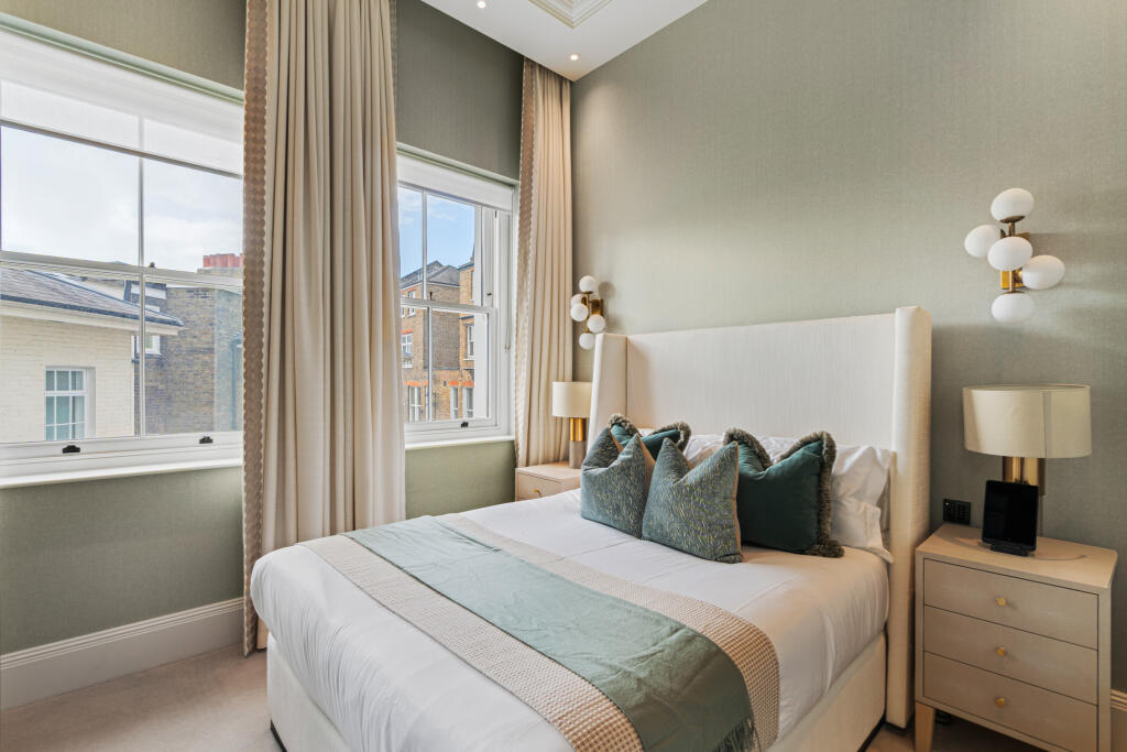 Apartment in London, South Kensington - More