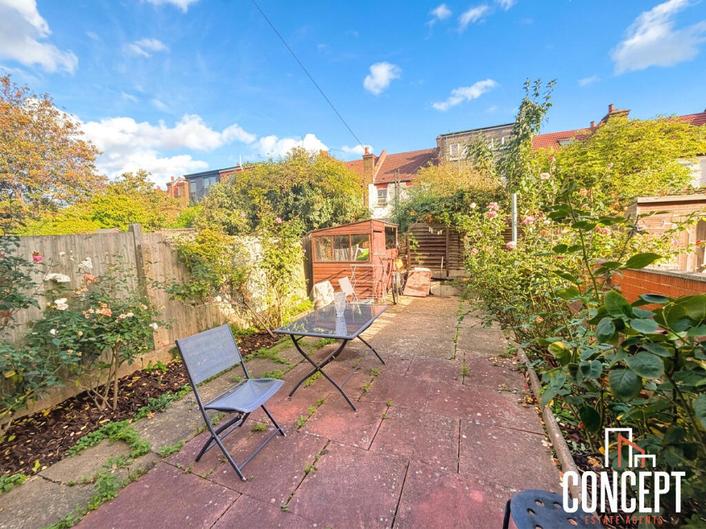 House in London - View 5