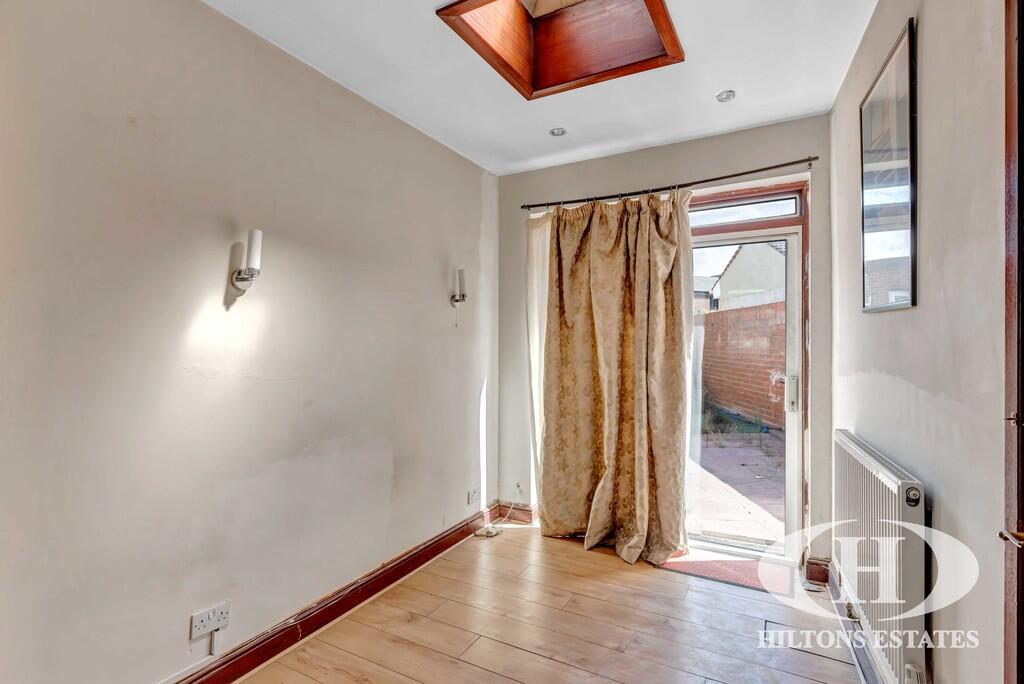 House in Southall - View 4