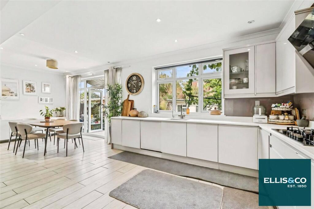 House in London - View 4