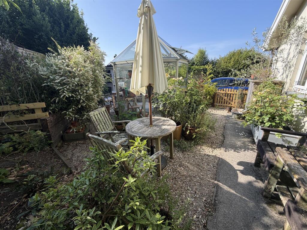 House in Plymouth - View 5