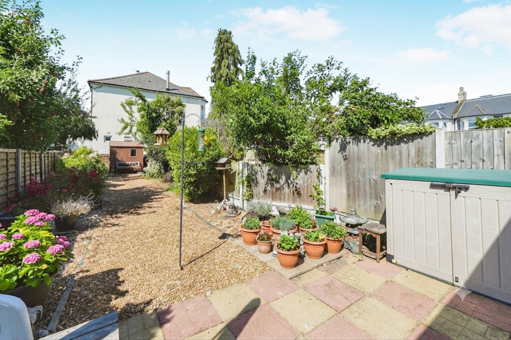 House in London - View 3