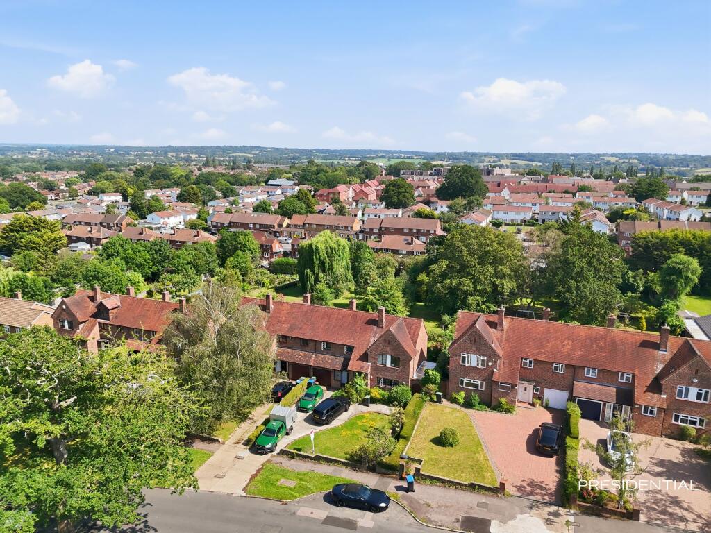 Wellfields, Loughton, IG10 photo 5