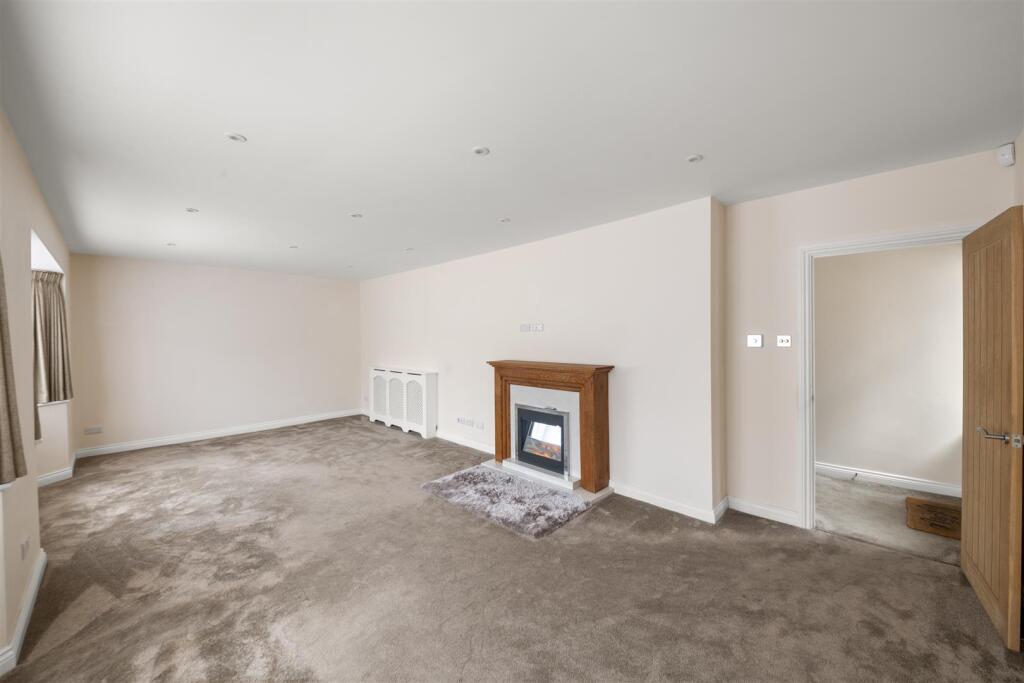 House in Southall - View 4