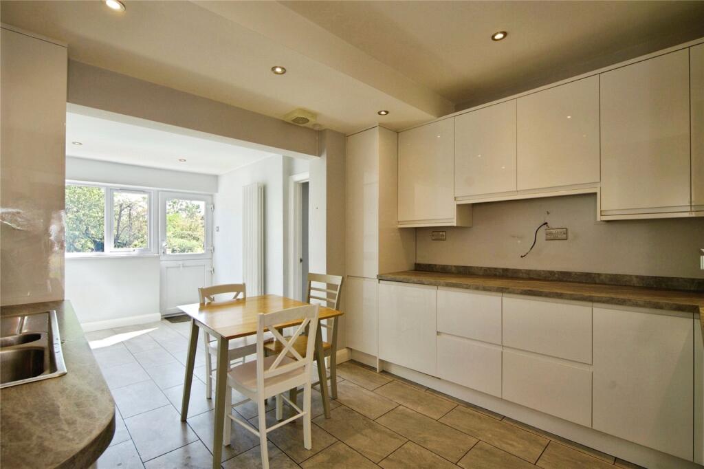 House in Romford - View 5