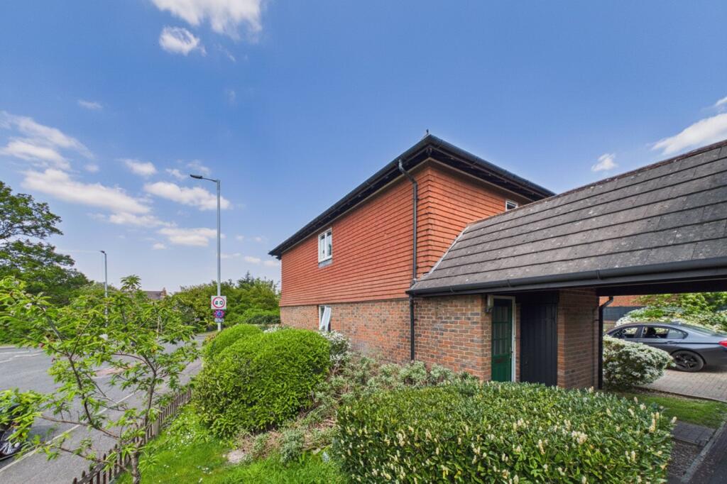Main image of property: Shakespeare Way, Warfield, Berkshire, RG42