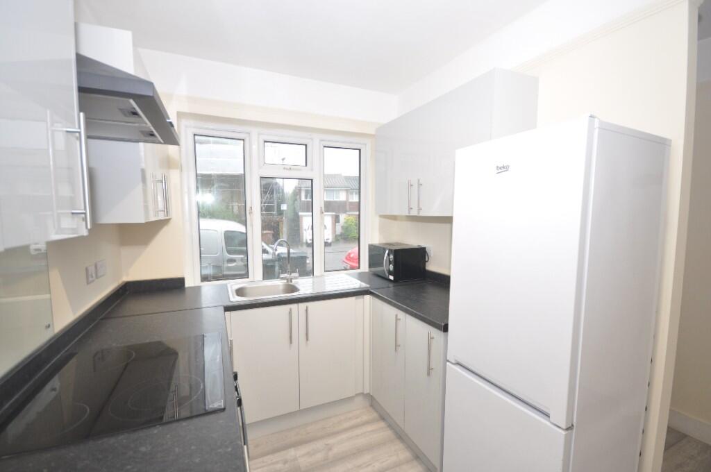 Coval Lane, Chelmsford, Essex, CM1 photo 4