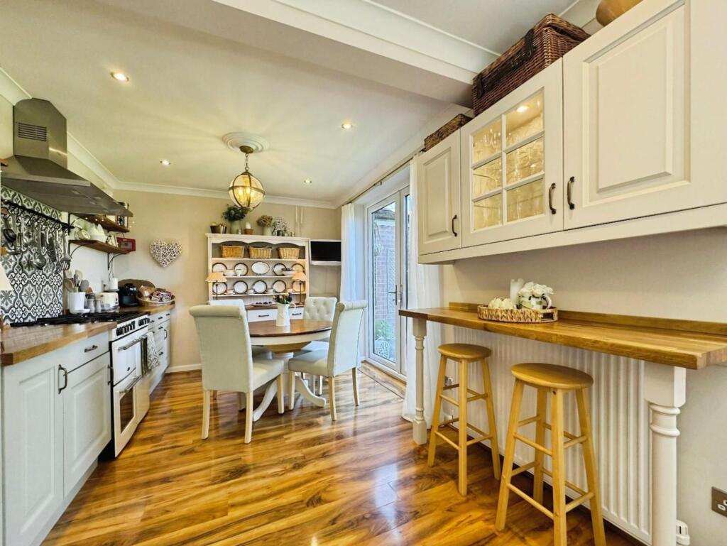 Marlow Drive, Handforth, SK9 photo 4