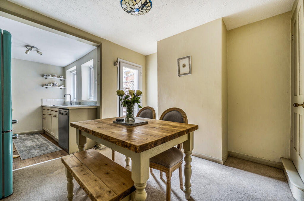 House in Godalming, Aaron's Hill - View 4