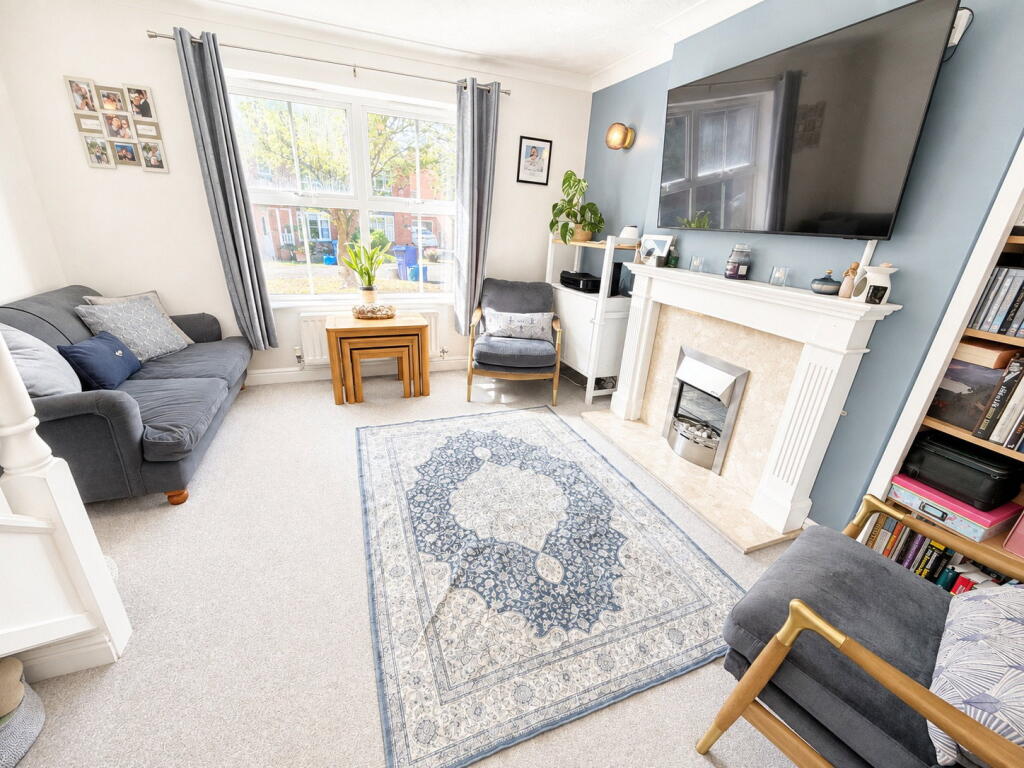 House in Dudley, Clockfields, Withymoor Village - More